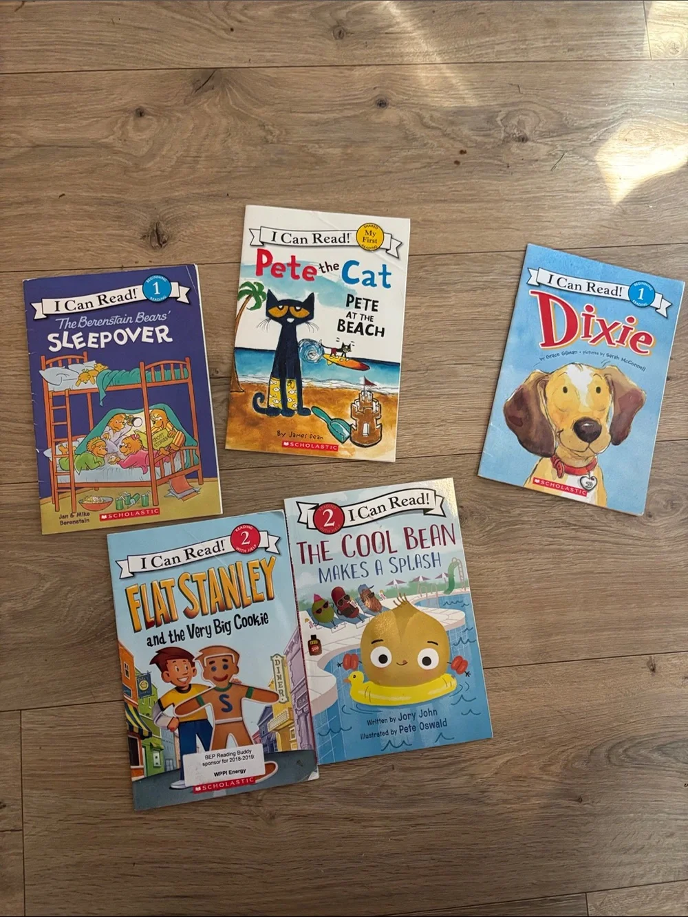 I Can Read Children's Book Bundle - Blue, Yellow, White Covers